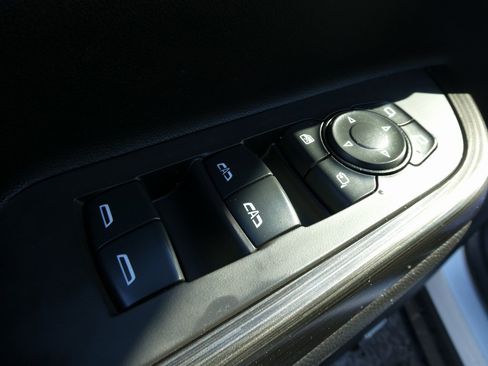 Used 2020 GMC Acadia SLT w/ Premium Package image 25