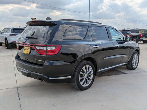 Certified 2022 Dodge Durango Citadel image 3
