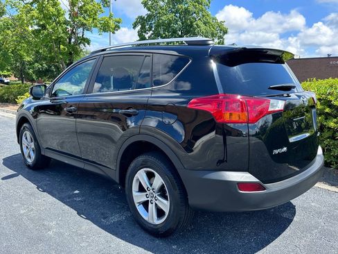 Used 2015 Toyota RAV4 XLE FWD image 8