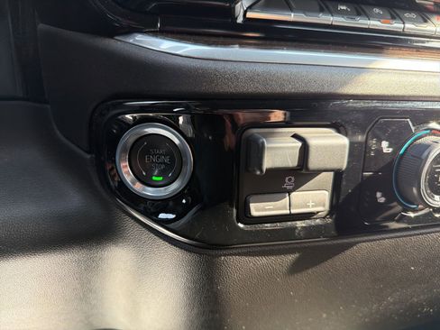 Used 2026 Chevrolet Silverado 1500 LT AWD/4WD image 16
