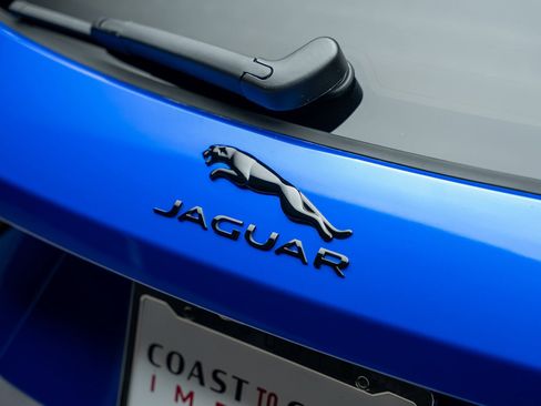 Used 2025 Jaguar F-PACE SVR 575 Edition AWD/4WD image 15