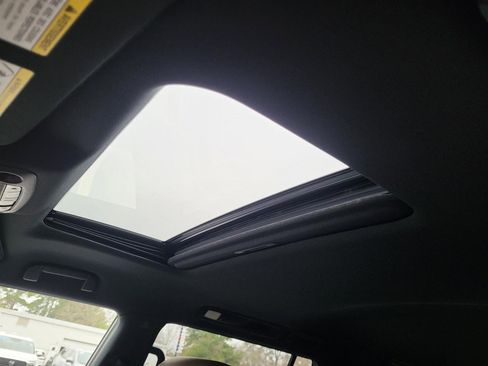 Used 2022 Nissan Armada Platinum w/ Captain's Chairs Package image 13