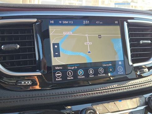 Used 2018 Chrysler Pacifica Limited w/ Tire & Wheel Group image 25