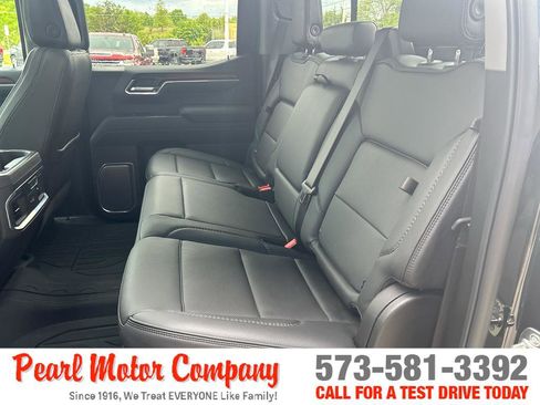 Used 2025 GMC Sierra 1500 Denali w/ Denali Reserve Package AWD/4WD image 23