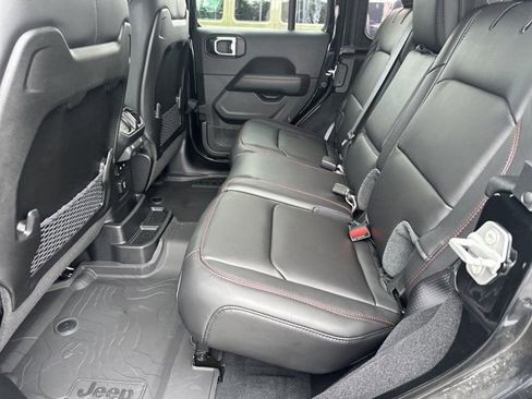 New 2025 Jeep Wrangler Unlimited Rubicon w/ XTREMEE 35" Tire Package image 19