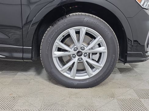 Certified 2025 Audi Q3 2.0T Premium Plus w/ Premium Plus Package AWD/4WD image 10