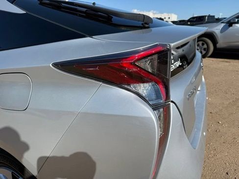 Used 2018 Toyota Prius Two w/ Prius Two Safety Plus Package FWD image 9