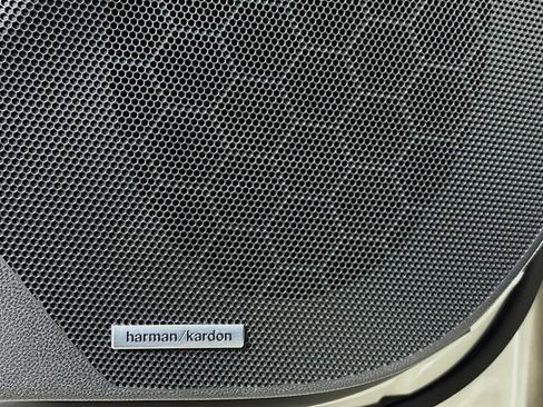 New 2025 Subaru Forester Limited image 18