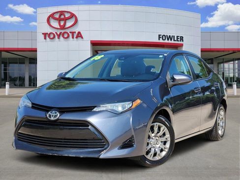 Used 2018 Toyota Corolla SE FWD image 1