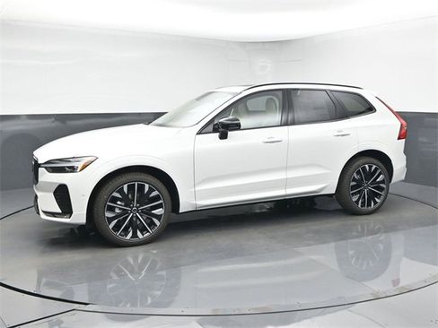 New 2026 Volvo XC60 B5 Ultra w/ Protection Package Premier image 4