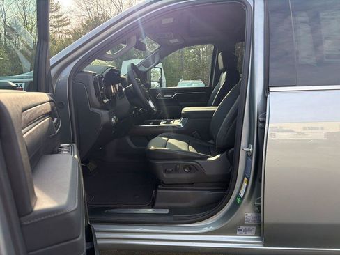 New 2026 GMC Sierra 3500 SLT w/ SLT Convenience Package AWD/4WD image 9
