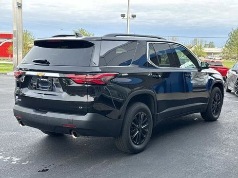 Used 2024 Chevrolet Traverse LT FWD image 3
