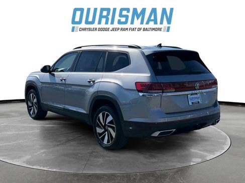 Used 2024 Volkswagen Atlas SE image 4