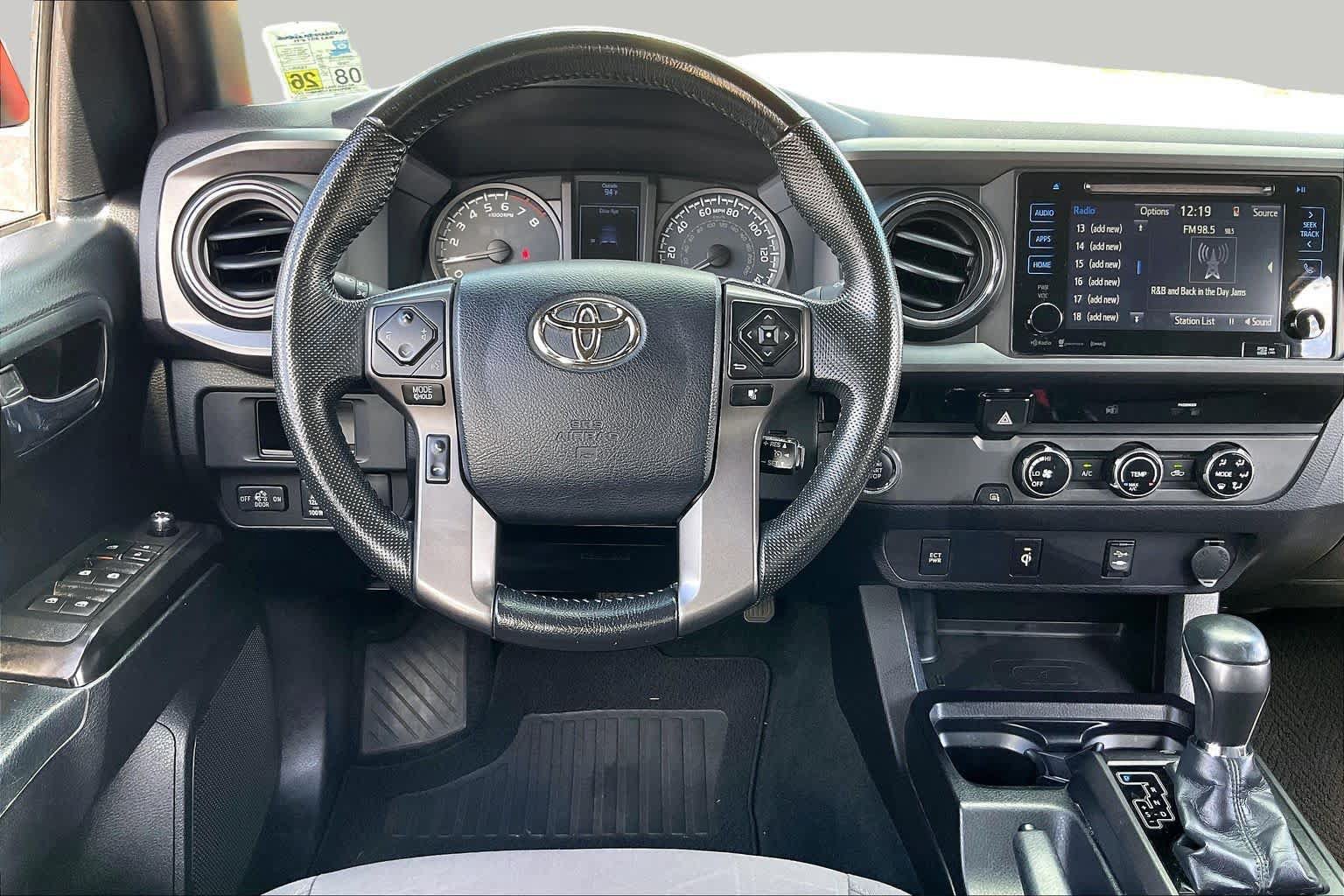 Used 2016 Toyota Tacoma TRD Sport w/ Towing Package RWD image 6