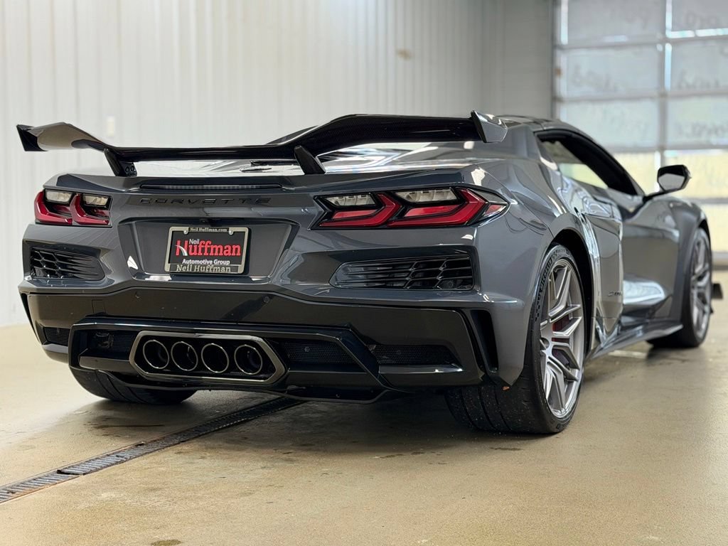 New 2027 Chevrolet Corvette Z06 RWD image 10