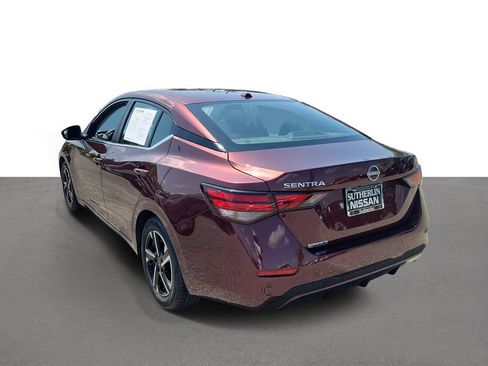 Certified 2024 Nissan Sentra SV FWD image 4