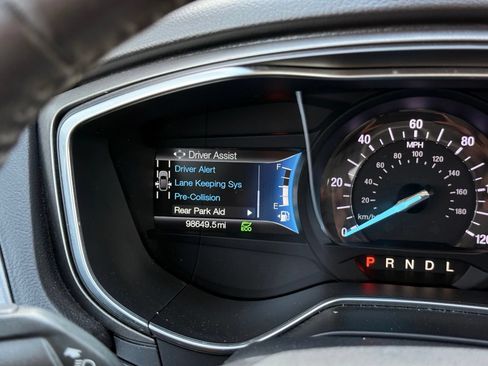 Used 2018 Ford Fusion SE w/ Equipment Group 602A FWD image 29