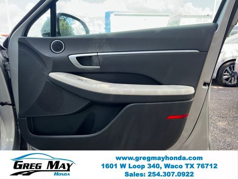 Used 2025 Hyundai Sonata SEL FWD image 11