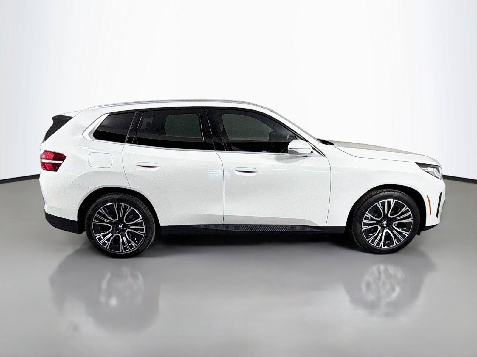 New 2026 BMW X3 xDrive30i w/ Convenience Package AWD/4WD image 4