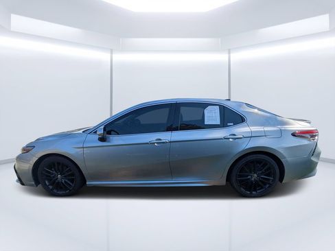 Used 2022 Toyota Camry XSE w/ Navigation Package FWD image 6