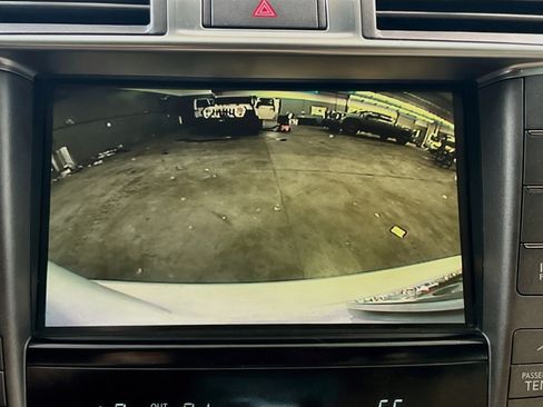 Used 2010 Lexus LS 460 AWD w/ Comfort Pkg image 10