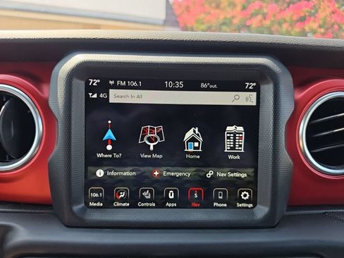 Used 2023 Jeep Gladiator Rubicon w/ Cold Weather Group AWD/4WD image 27