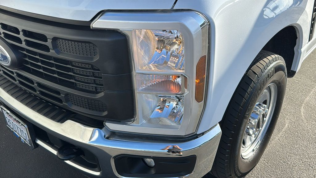 Certified 2025 Ford F250 XL w/ XL Chrome Package RWD image 6