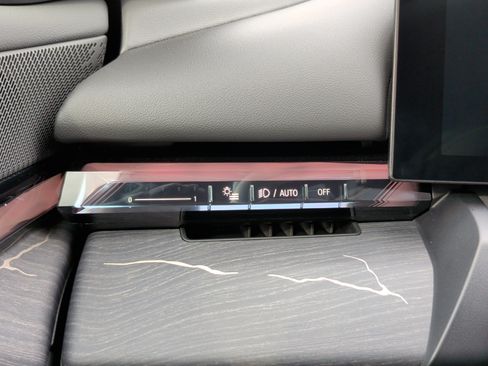 Certified 2024 BMW 540i xDrive 540i xDrive w/ Premium Package image 25