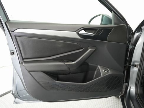 Used 2019 Volkswagen Jetta S image 42