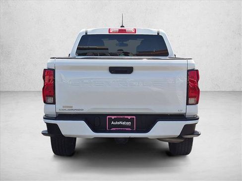Used 2023 Chevrolet Colorado LT RWD image 7