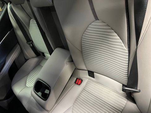 Used 2023 Toyota Camry SE w/ Cold Weather Package image 15