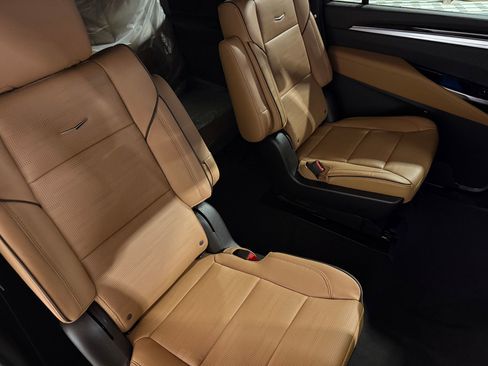 New 2026 Cadillac Escalade ESV Luxury image 52