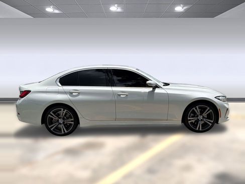 Used 2024 BMW 330i Sedan w/ Premium Package RWD image 8