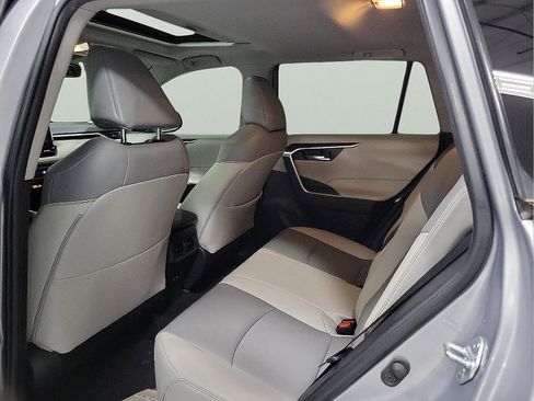 Certified 2021 Toyota RAV4 XLE Premium image 9