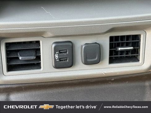 Used 2020 Chevrolet Silverado 1500 LT w/ Texas Edition RWD image 30