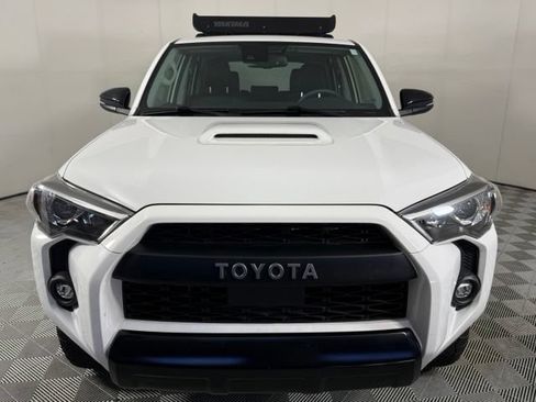 Used 2021 Toyota 4Runner Venture w/ Moonroof Package AWD/4WD image 11