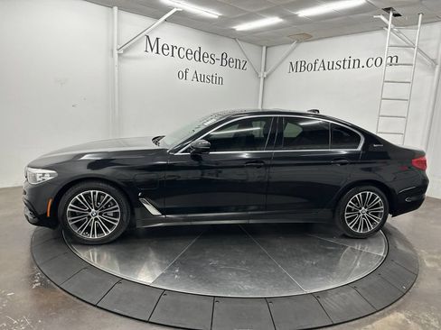 Used 2019 BMW 530e w/ Convenience Package RWD image 4