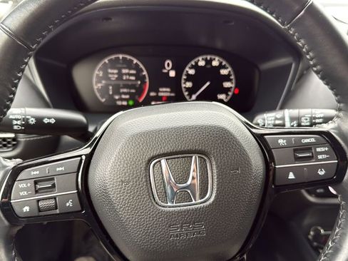 Used 2023 Honda HR-V EX-L image 17