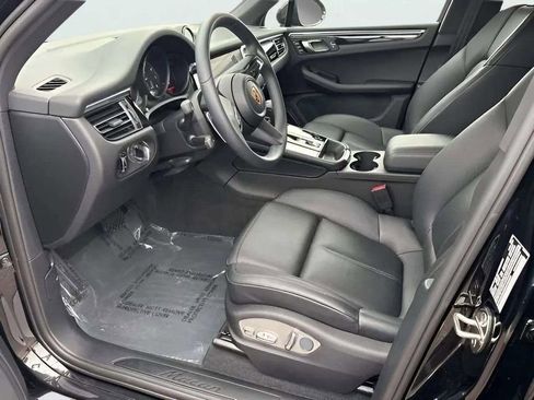 Used 2024 Porsche Macan Turbo AWD/4WD image 12