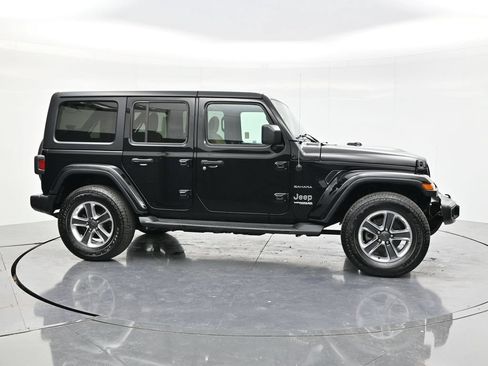 Used 2021 Jeep Wrangler Unlimited Sahara AWD/4WD image 4