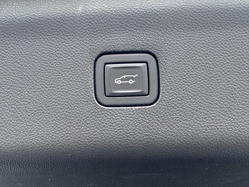 Used 2023 Buick Enclave Essence w/ Sport Touring Edition image 42