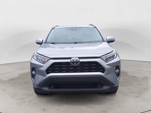 Used 2019 Toyota RAV4 XLE AWD/4WD image 2