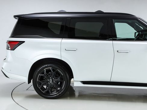 New 2026 INFINITI QX80 4WD image 52