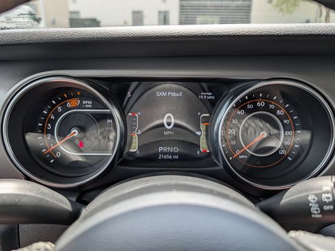 Used 2022 Jeep Wrangler Sport AWD/4WD image 21