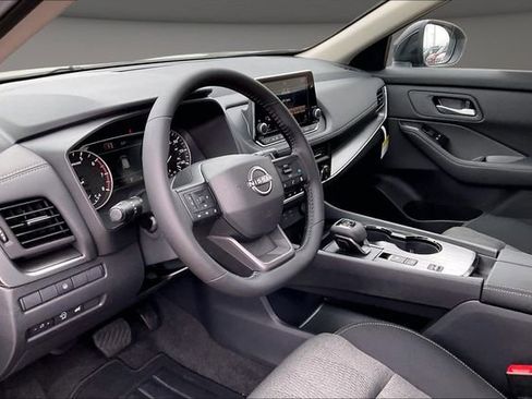 New 2026 Nissan Rogue SV w/ Cold Weather Package FWD image 7