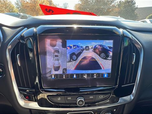 Certified 2023 Chevrolet Traverse Premier image 36
