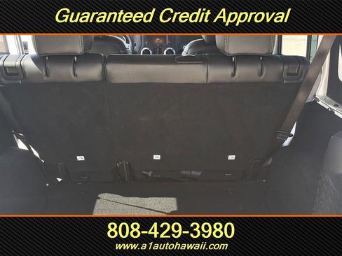 Used 2017 Jeep Wrangler Unlimited Rubicon AWD/4WD image 22