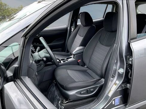 Certified 2025 Nissan Leaf SV Plus FWD image 20