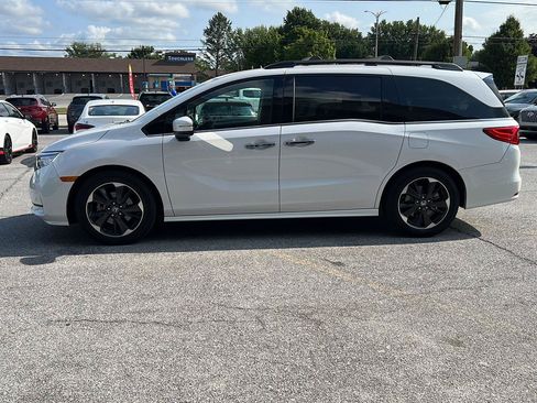 Used 2024 Honda Odyssey Elite image 2