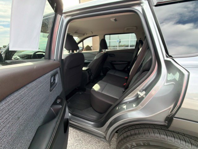 Used 2021 Nissan Rogue S FWD image 14